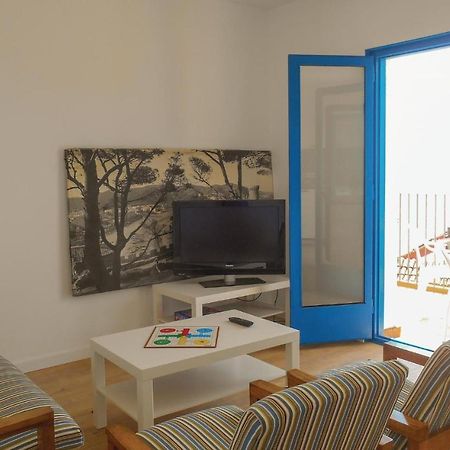 2 Bedroom Amazing Apartment In Tossa De Mar Exteriör bild