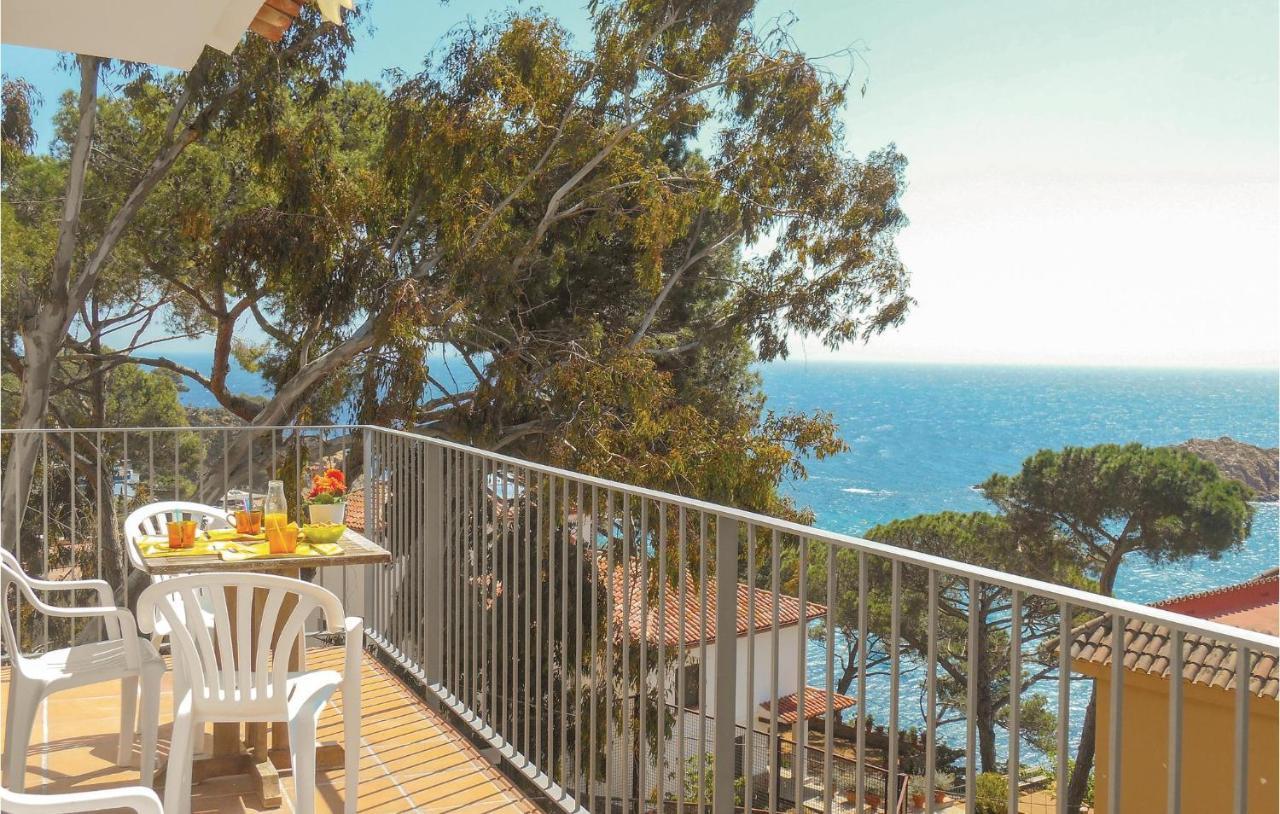 2 Bedroom Amazing Apartment In Tossa De Mar Exteriör bild